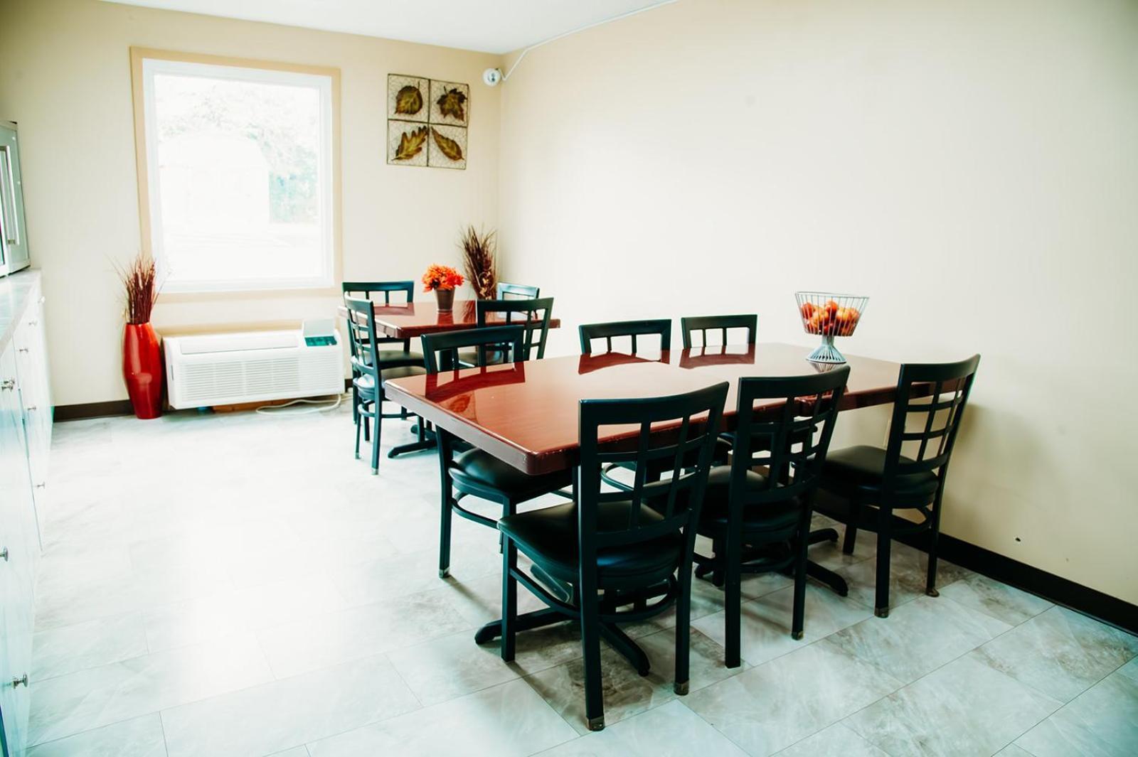 Country Garden & Suites Benton Luaran gambar