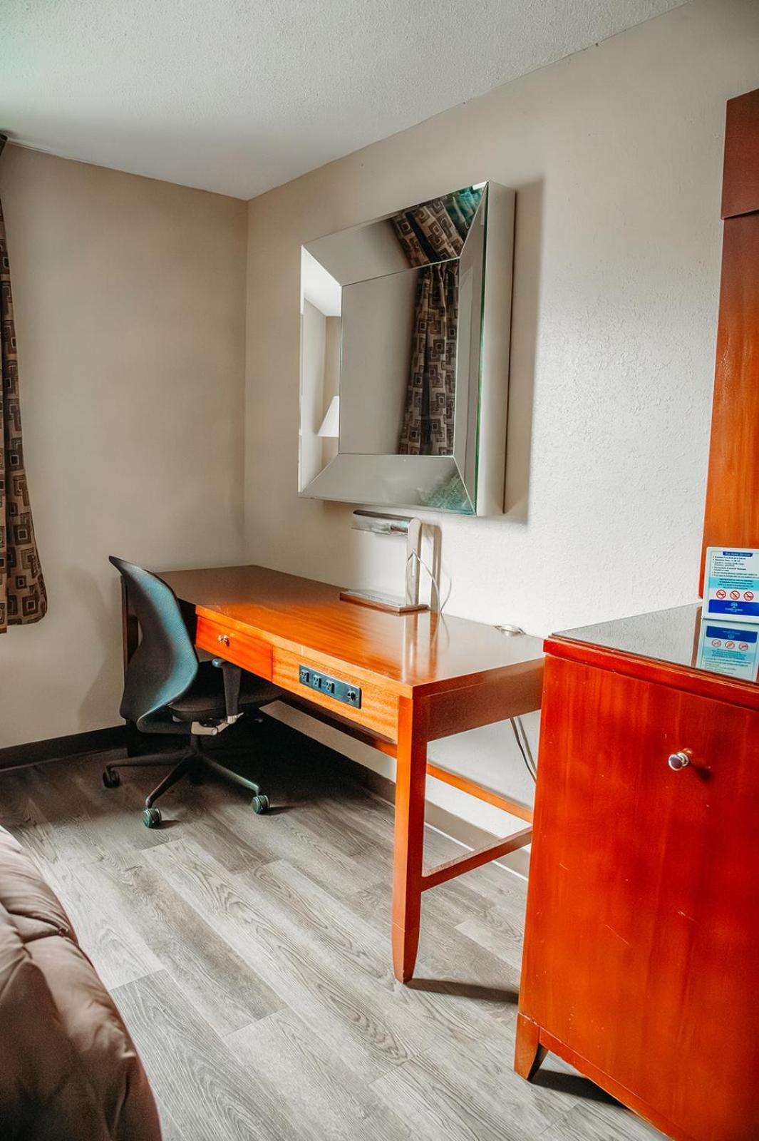 Country Garden & Suites Benton Luaran gambar